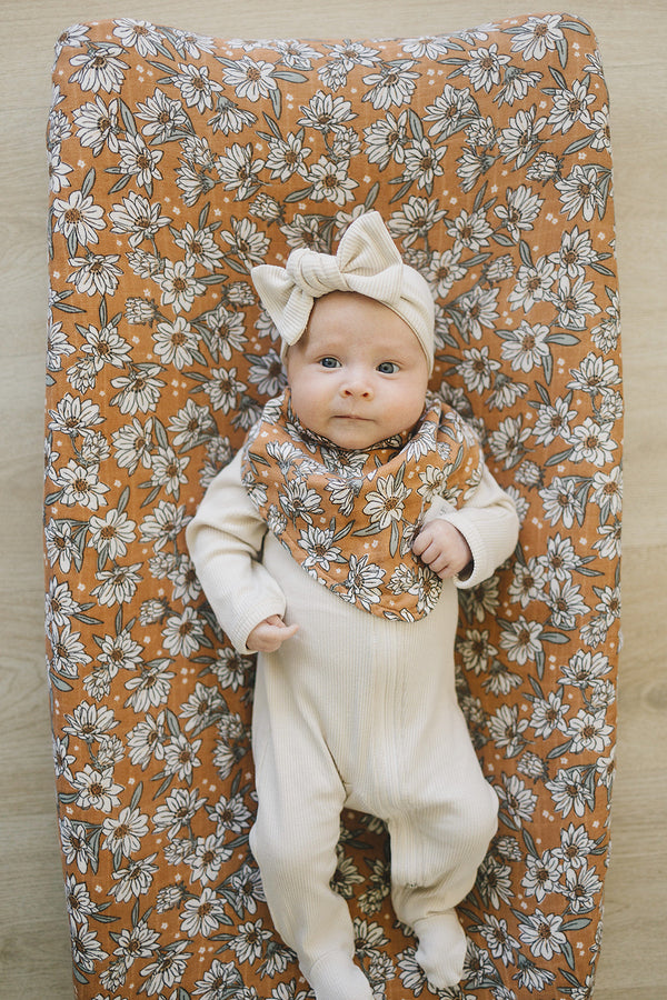 Magnolia Muslin Bib