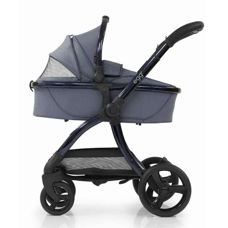 egg2® Stroller & Carry Cot in Chambray Bundle